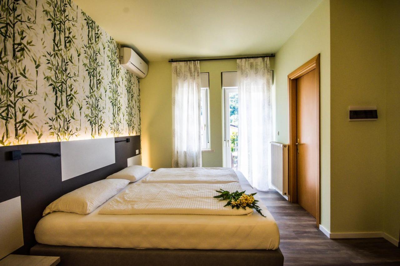 Hotel Eden 토리델베나코 외부 사진