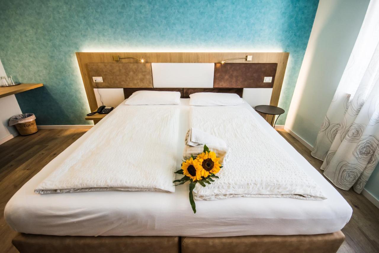Hotel Eden 토리델베나코 외부 사진